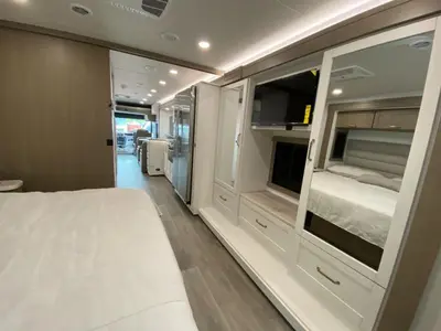 2027 Jayco Precept photo 47