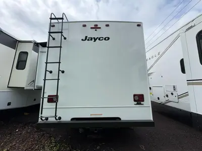 2027 Jayco Redhawk photo 7