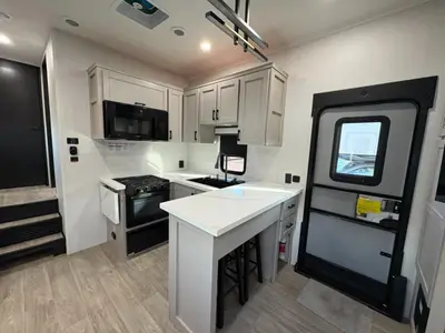 2027 Jayco Seismic photo 19