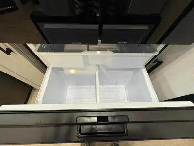 2027 Jayco Seismic photo 29