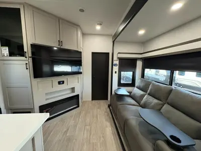 2027 Jayco Seismic photo 21