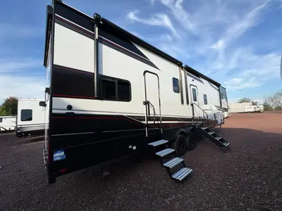 2027 Jayco Seismic photo 10