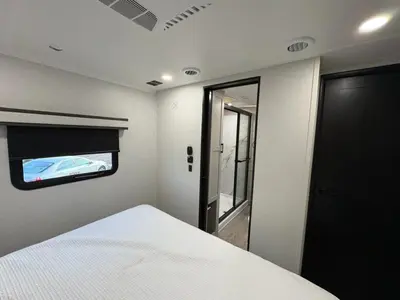 2027 Jayco Seismic photo 43