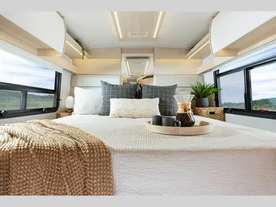 2027 Leisure Travel Wonder photo 5