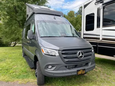2027 Storyteller Overland Storyteller Overland photo 3