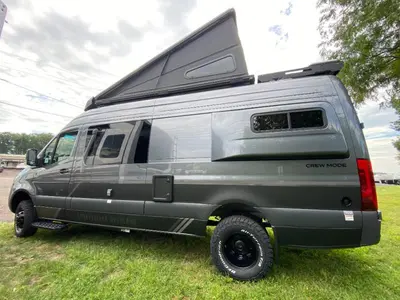 2027 Storyteller Overland Storyteller Overland photo 5