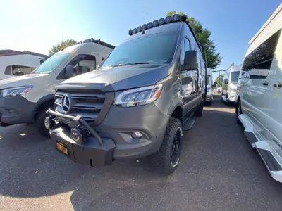 2027 Storyteller Overland Storyteller Overland photo 4