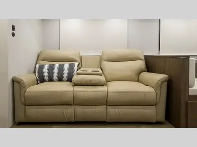 2027 Winnebago Access photo 5