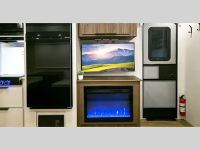 2027 Winnebago Access photo 3