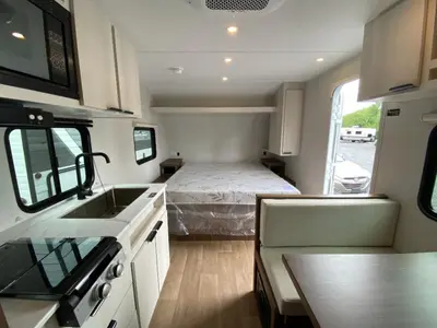 2027 Winnebago Access photo 32
