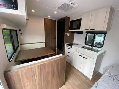 2027 Winnebago Access photo 15