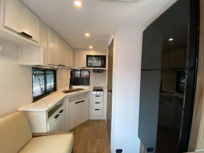 2027 Winnebago Access photo 21