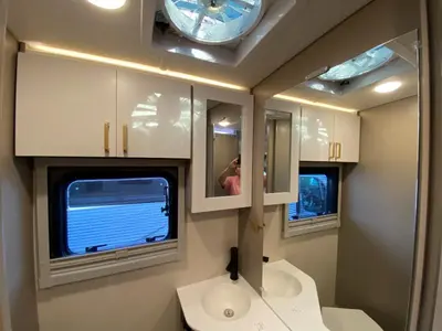 2027 Winnebago Navion photo 25