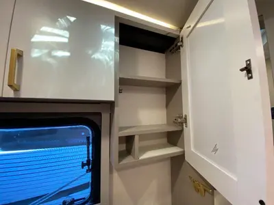 2027 Winnebago Navion photo 28