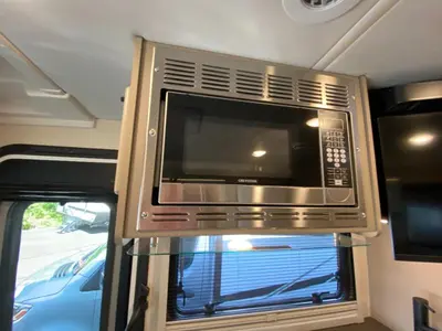 2027 Winnebago Navion photo 15