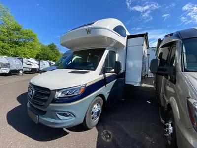 2027 Winnebago Navion photo 4