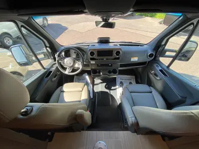 2027 Winnebago Navion photo 45