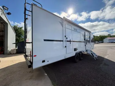 2027 Winnebago Thrive photo 11
