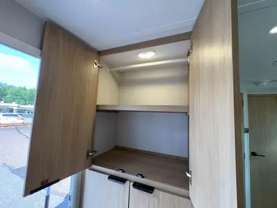 2027 Winnebago Thrive photo 38