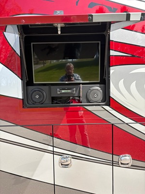 2018 RENEGADE XL photo 40