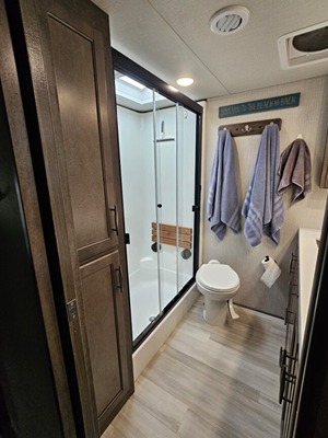 2021 GRAND DESIGN SOLITUDE photo 33