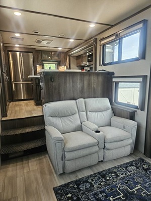 2021 GRAND DESIGN SOLITUDE photo 15