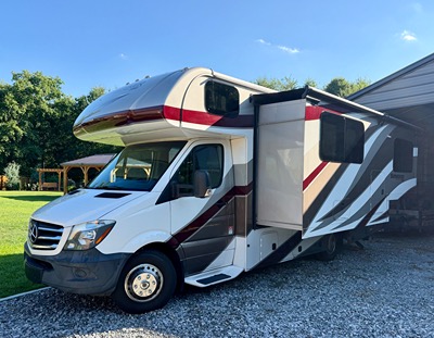 2019 FOREST RIVER SUNSEEKER photo 12