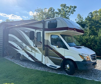 2019 FOREST RIVER SUNSEEKER photo 11