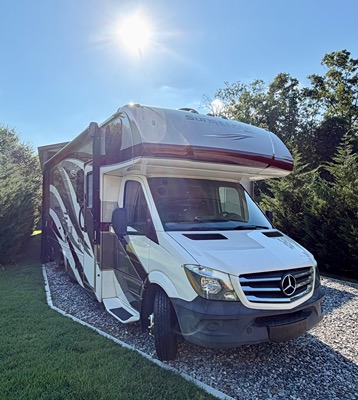 2019 FOREST RIVER SUNSEEKER photo 8