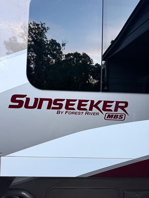 2019 FOREST RIVER SUNSEEKER photo 16