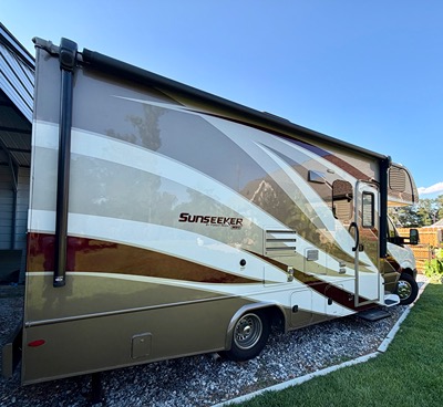 2019 FOREST RIVER SUNSEEKER photo 10