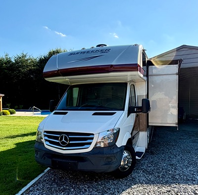 2019 FOREST RIVER SUNSEEKER photo 9