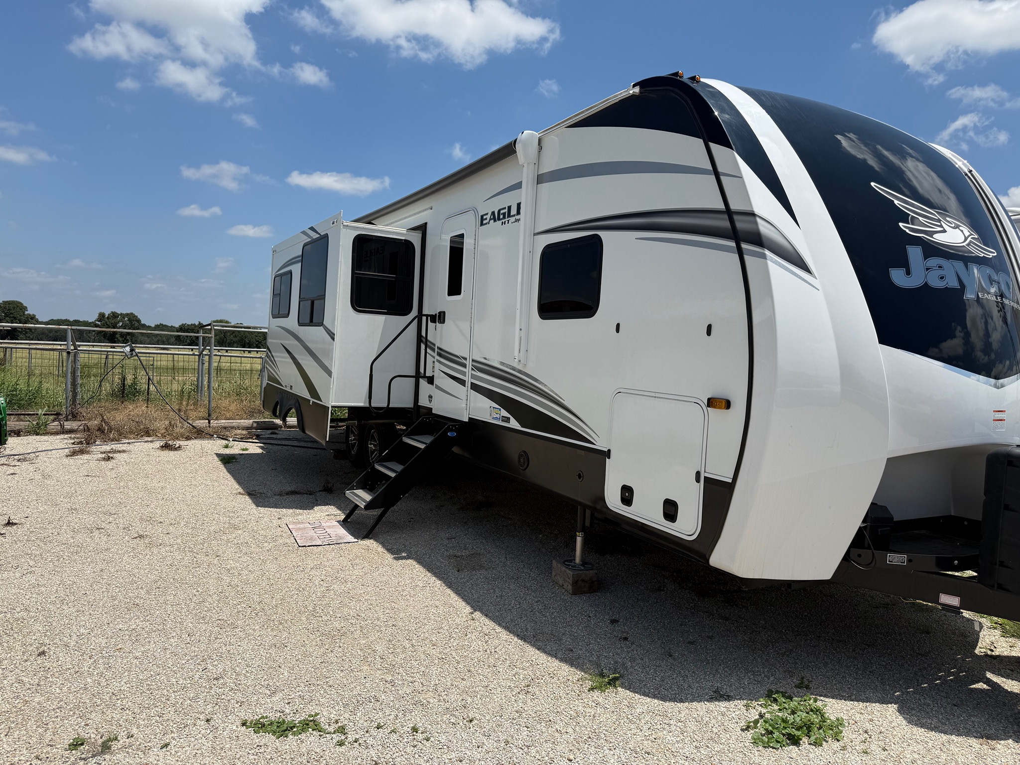 2021 JAYCO EAGLE HT exterior