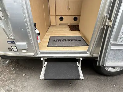 2017 Airstream Flying Cloud photo 15