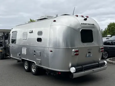 2017 Airstream Flying Cloud photo 7