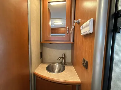 2008 Winnebago View photo 35