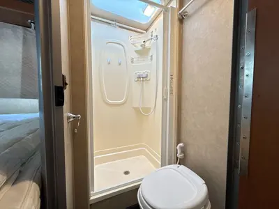 2008 Winnebago View photo 34