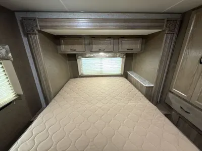 2017 Coachmen Freelander photo 38