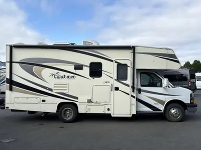 2017 Coachmen Freelander photo 10