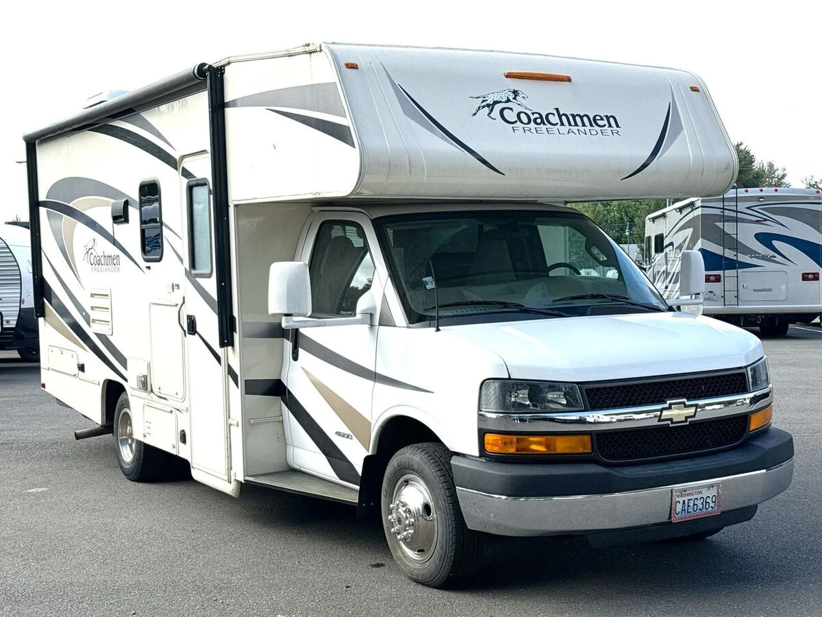 2017 Coachmen Freelander exterior