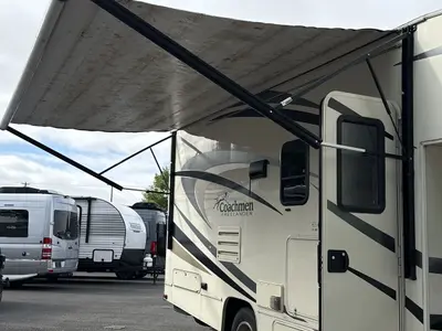 2017 Coachmen Freelander photo 18
