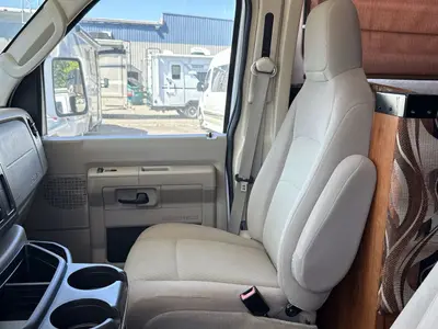 2011 Coachmen Freelander photo 20