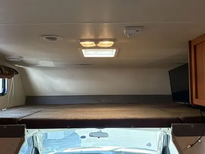 2011 Coachmen Freelander photo 39