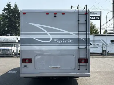 2025 Winnebago Spirit photo 8