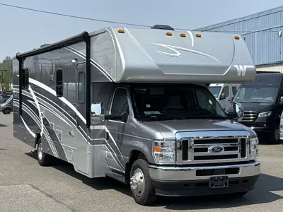 2025 Winnebago Spirit photo 3