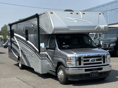 Used 2025 Winnebago Spirit 31K