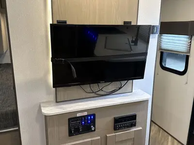 2021 Cruiser RV Corp Shadow Cruiser photo 29