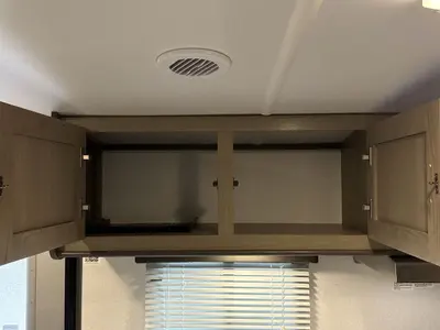 2021 Cruiser RV Corp Shadow Cruiser photo 28