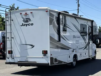 2021 Jayco Greyhawk photo 9