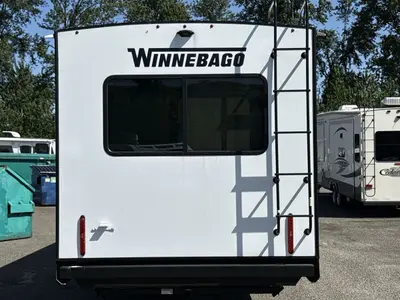 2026 Winnebago Thrive photo 8
